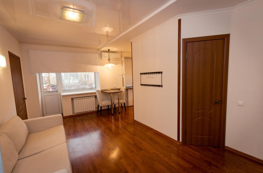 كراسنويارسك Apartment Na Prospekte Mira 3 الغرفة الصورة